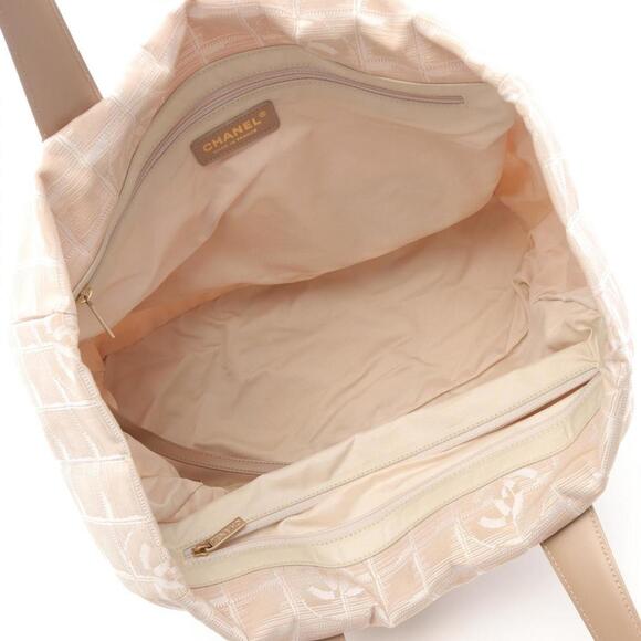 CHANEL Pink Leather Tote Bag - Picture 4 of 9